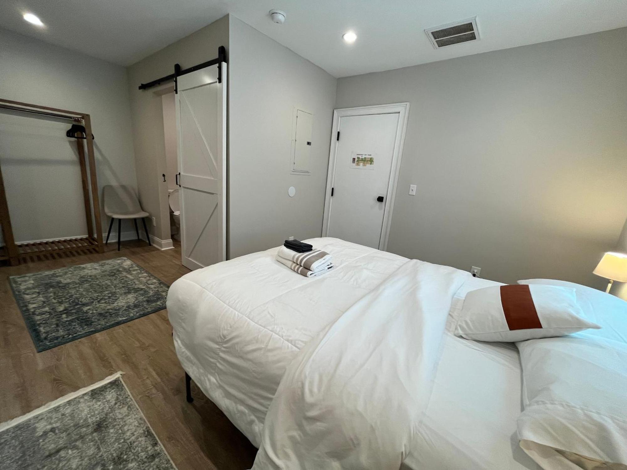 The Drift Apartment Чарлстън Екстериор снимка